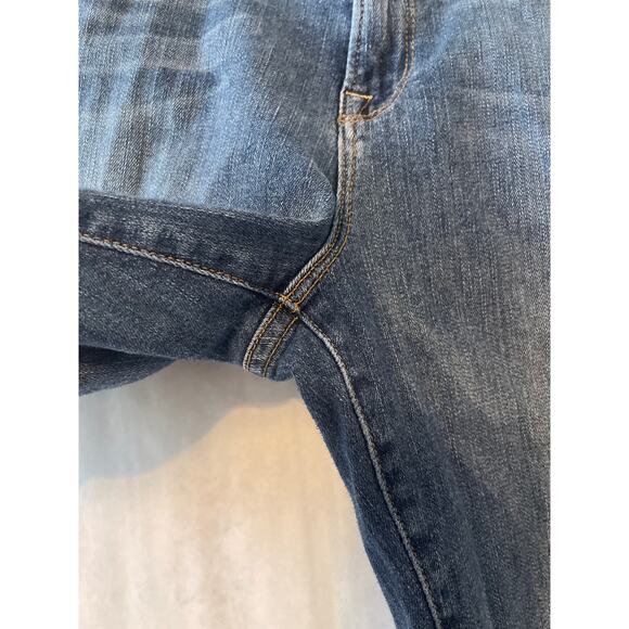 Good American Good Legs Distressed Skinny Jean Style GAGL899 Women's Size 8/29 - Picture 6 of 8